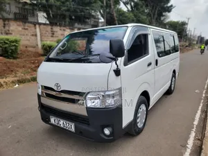 Toyota HiAce 2015 White