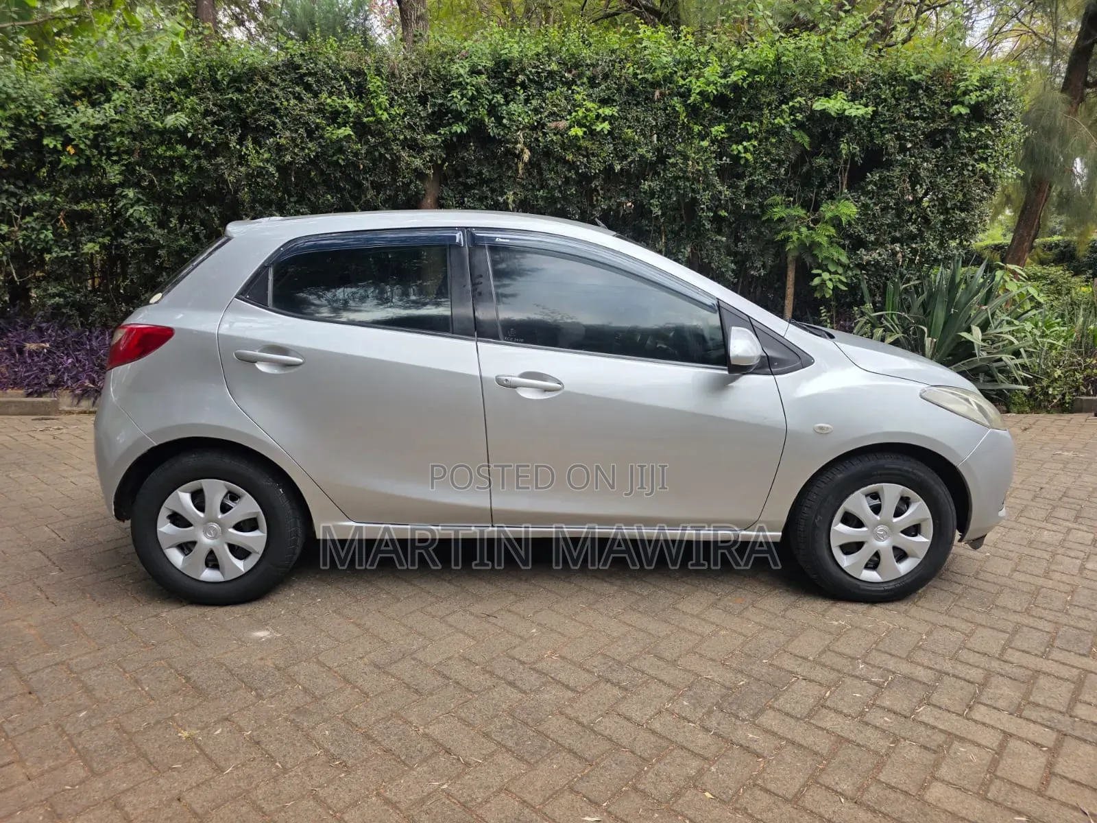 Mazda Demio 2012 Silver