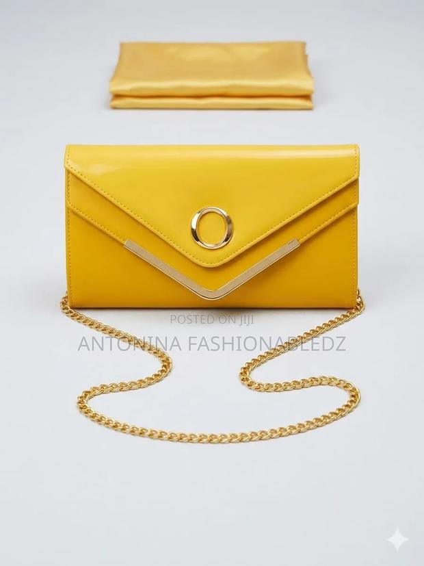 Best Sling Bag - thumbnail 3