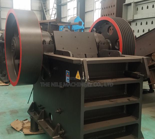 Small Jaw Crusher Stone Rock Crushing Machine Pe250x400 for Mining - thumbnail 2