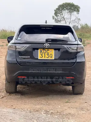 Toyota Harrier 2.0 2014 Black