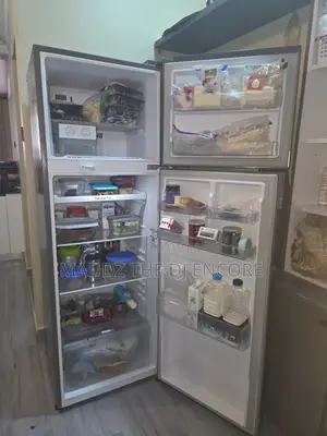 360 L Frost Free Top Freezer Refrigerator Featuring a Smart Inverter