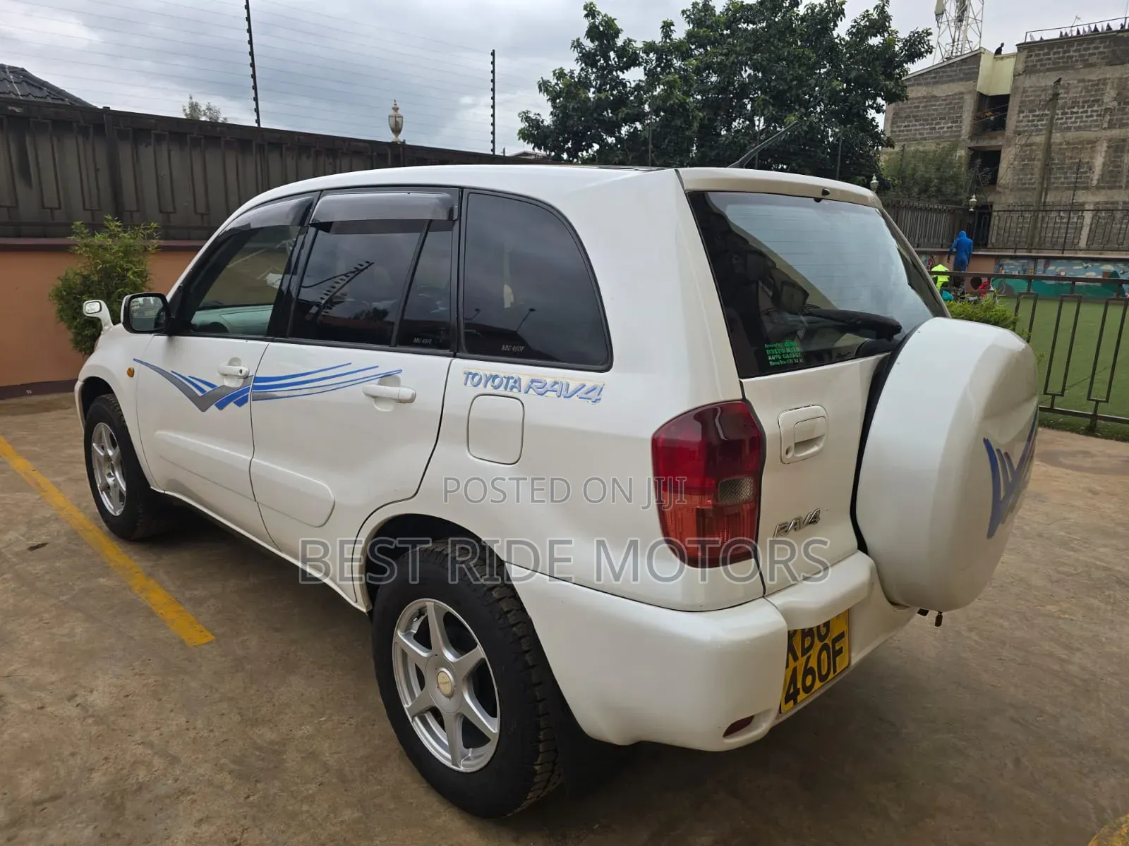 Toyota RAV4 2002 White