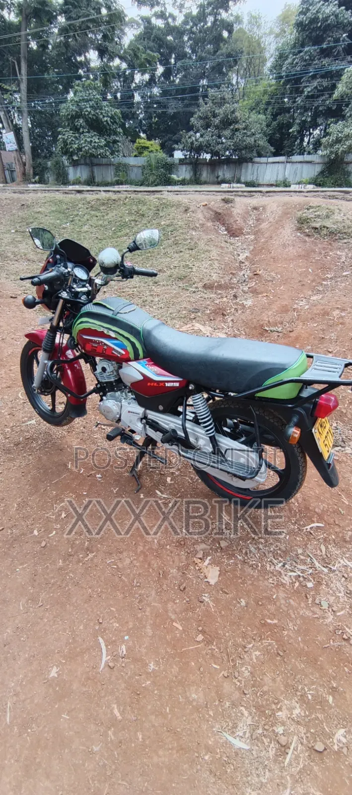 TVS HLX 125 2025 Red