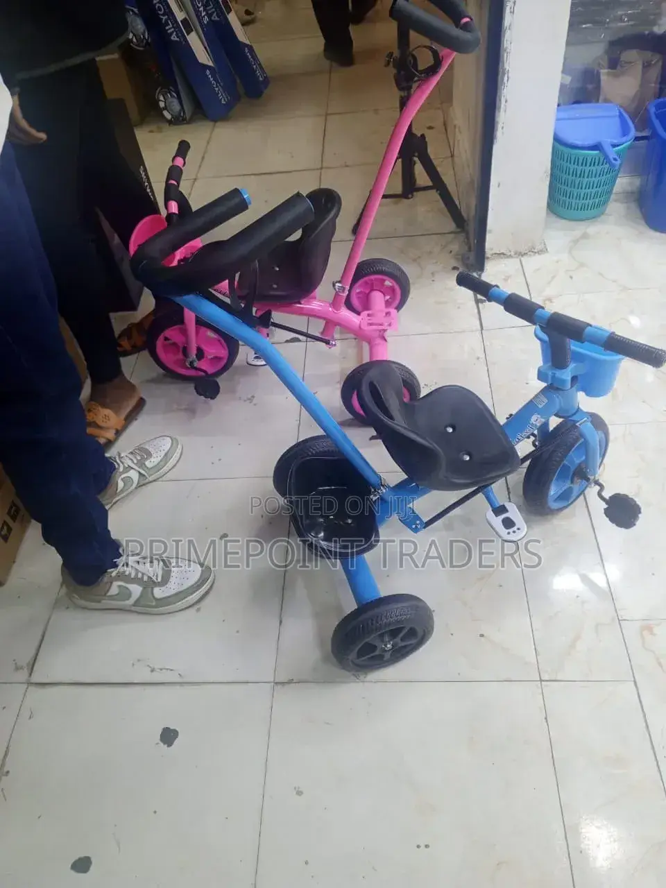 Tricycle With Push Handle,Perfect First Ride for Growing Kids