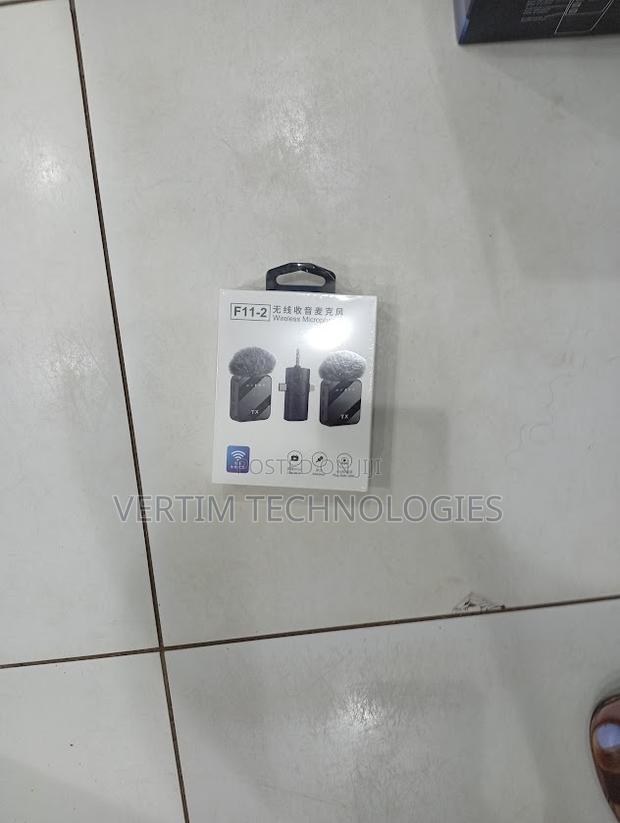 F11 Wireless Audio Microphone for Streaming Recording