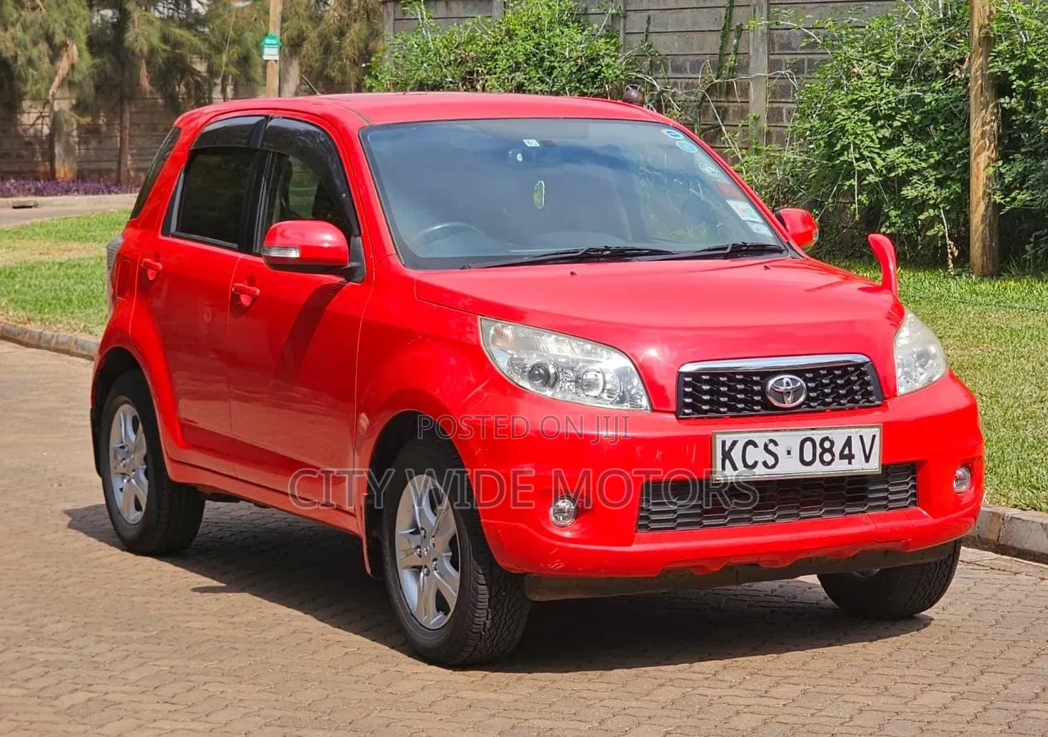 Toyota Rush 2013 Red