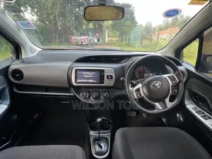 Toyota Vitz 2014 Blue