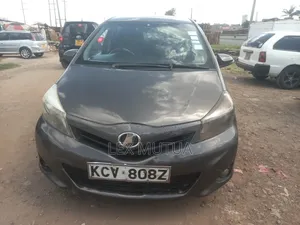 Toyota Vitz 2012 Gray