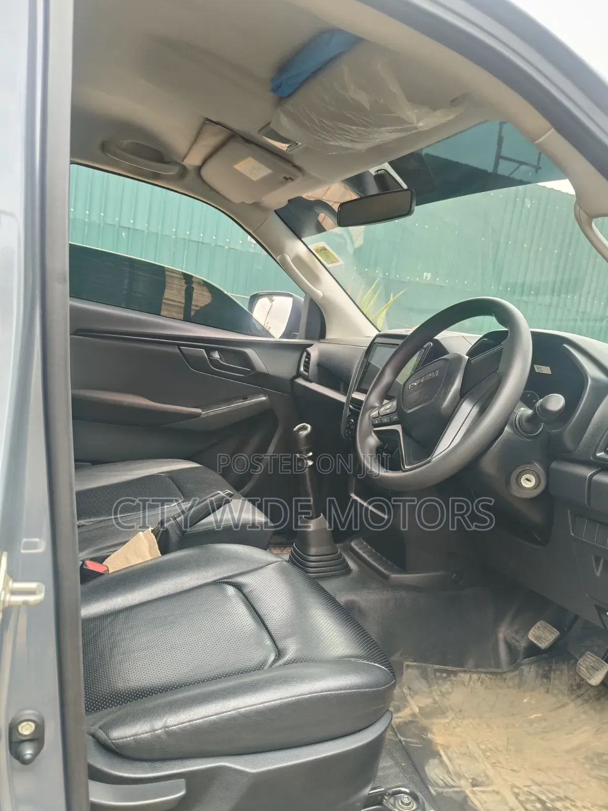 Isuzu D-MAX 2025 Gray