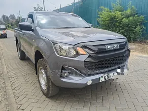 Isuzu D-MAX 2025 Gray