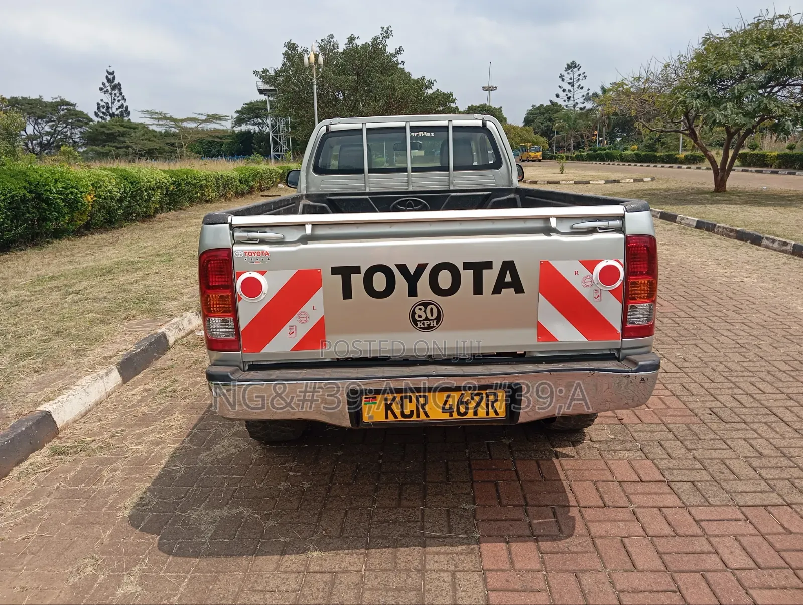 Toyota Hilux 2011 Silver