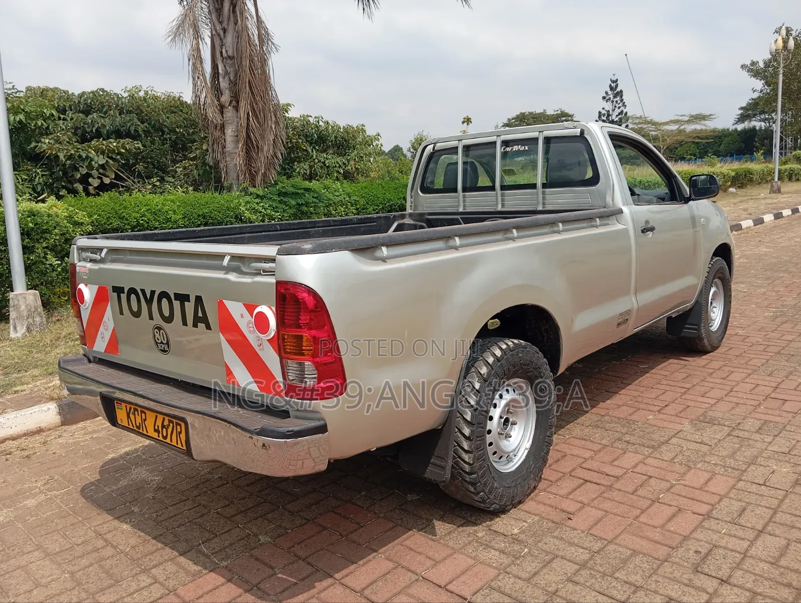 Toyota Hilux 2011 Silver