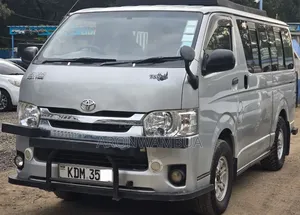 Toyota HiAce 2016 White