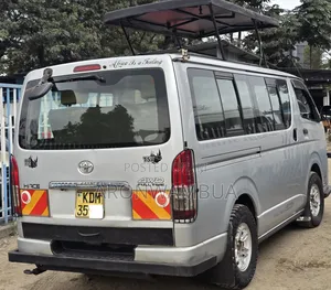 Toyota HiAce 2016 White