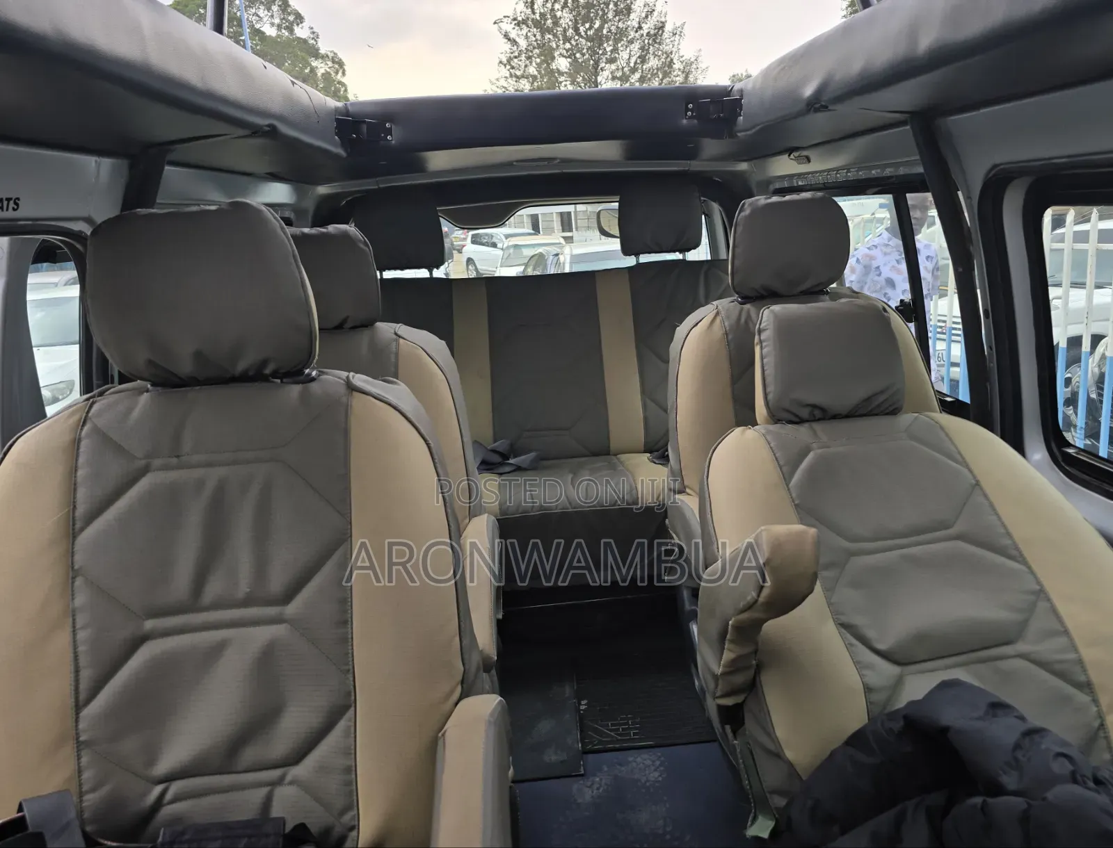 Toyota HiAce 2016 White