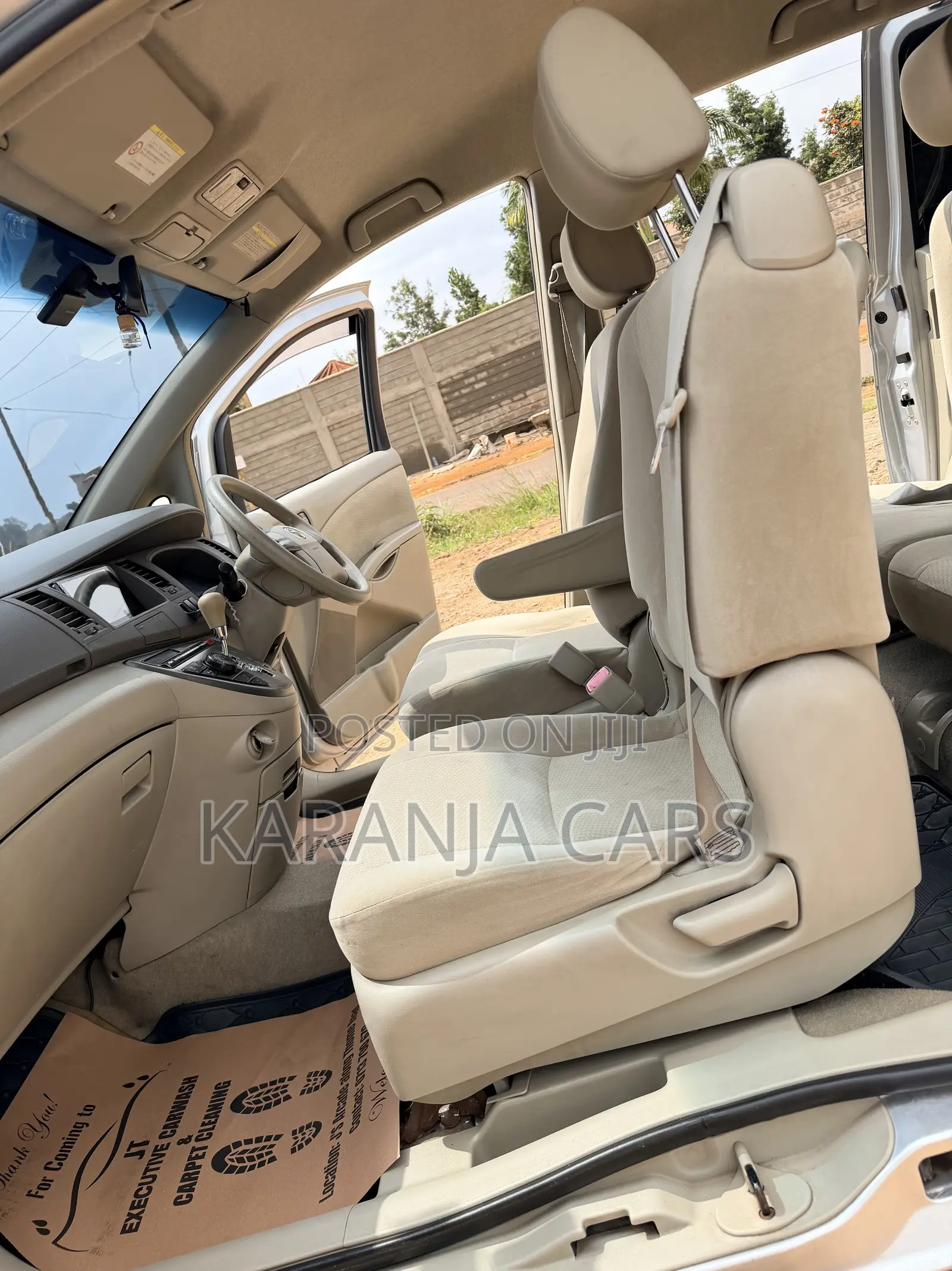 Toyota ISIS 1.8 G 2WD 2012 Silver