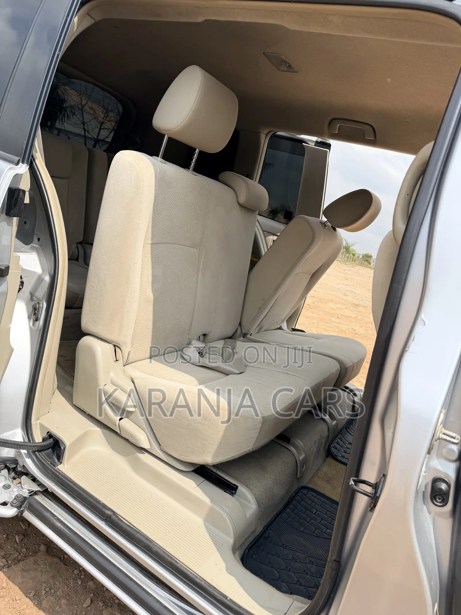 Toyota ISIS 1.8 G 2WD 2012 Silver