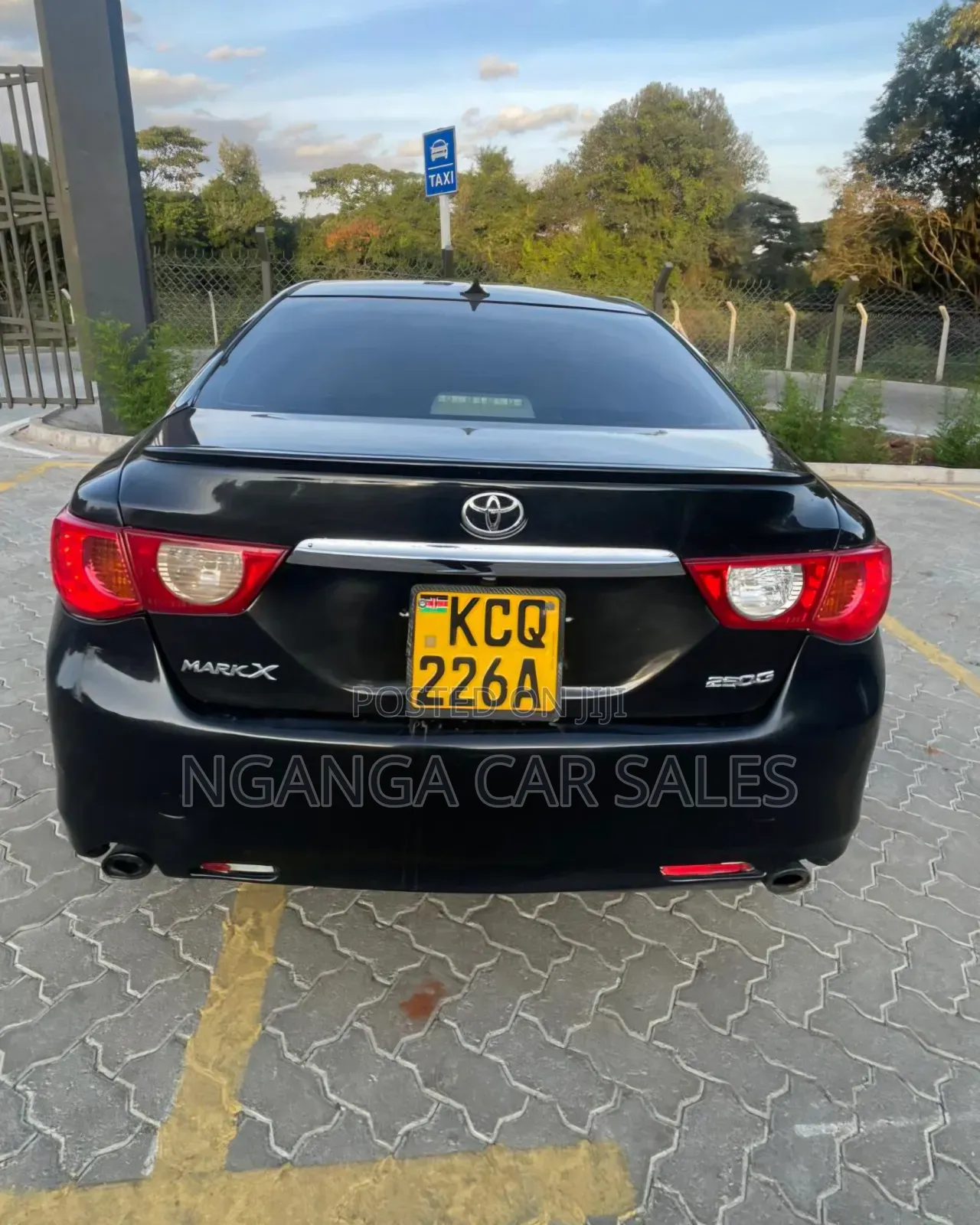 Toyota Mark X 2011 Black