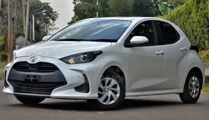 Toyota Yaris 2020 Pearl