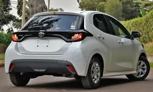 Toyota Yaris 2020 Pearl