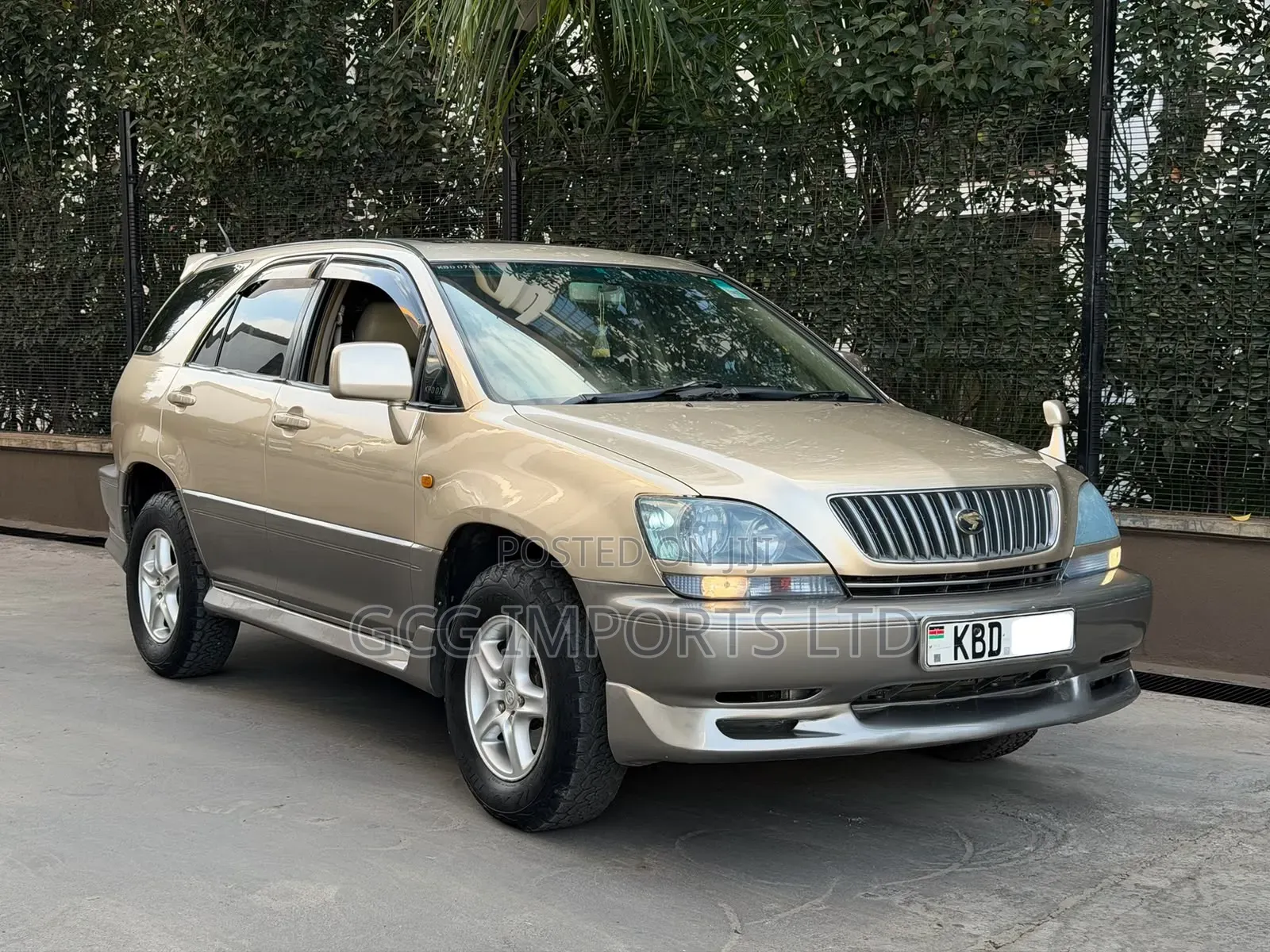 Toyota Harrier 2001 Silver