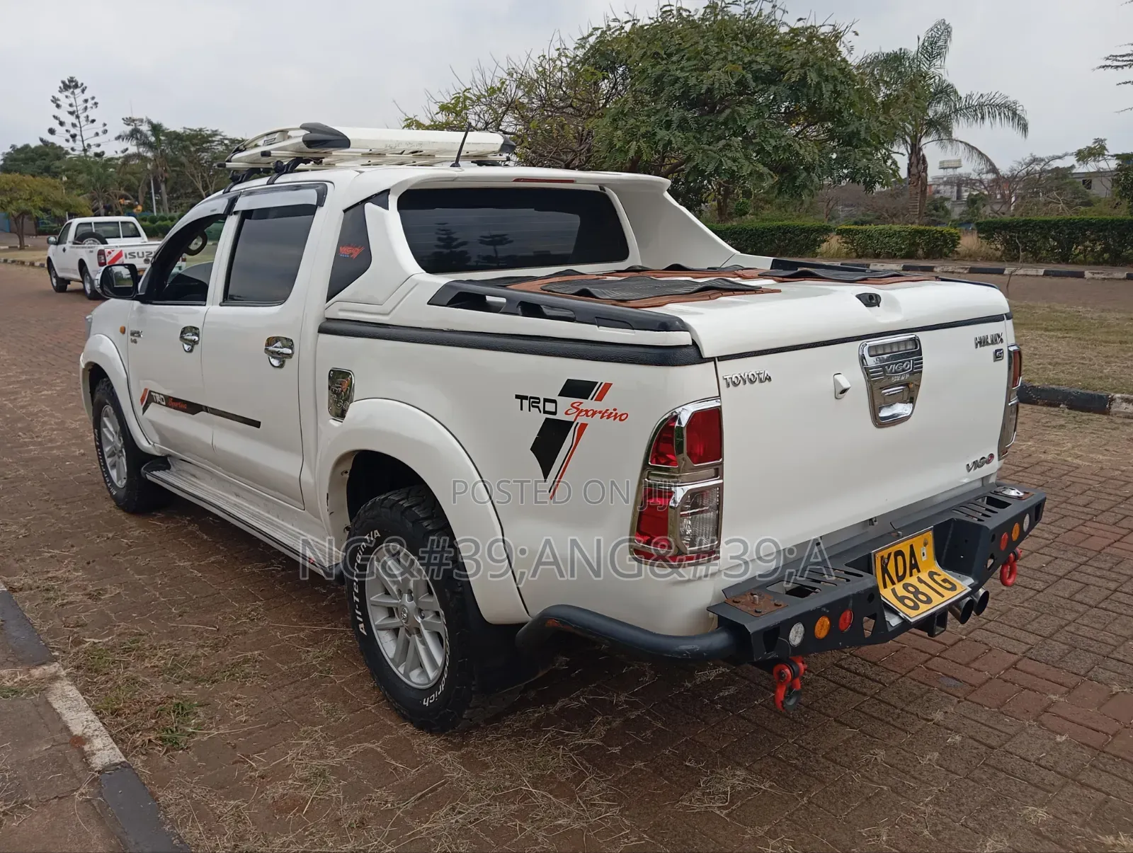 Toyota Hilux 2014 White