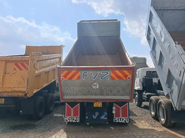 Isuzu FVZ Tipper - thumbnail 3