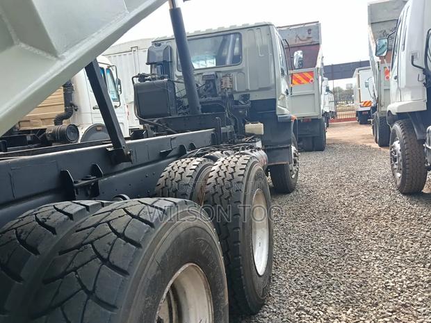 Isuzu FVZ Tipper - thumbnail 4