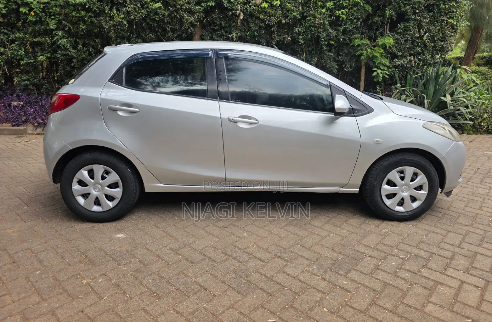 Mazda Demio 2012 Silver