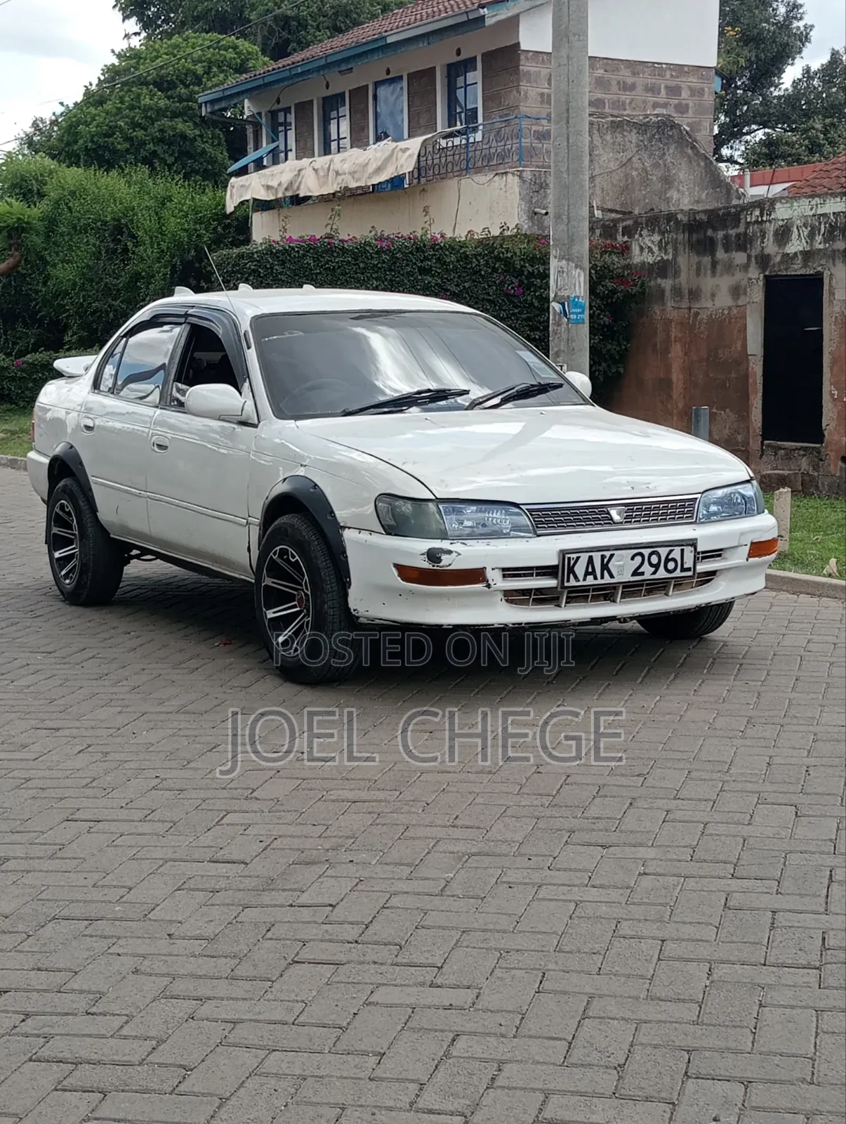 Toyota Corolla 1997 White