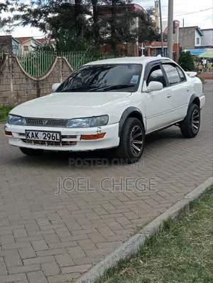 Toyota Corolla 1997 White