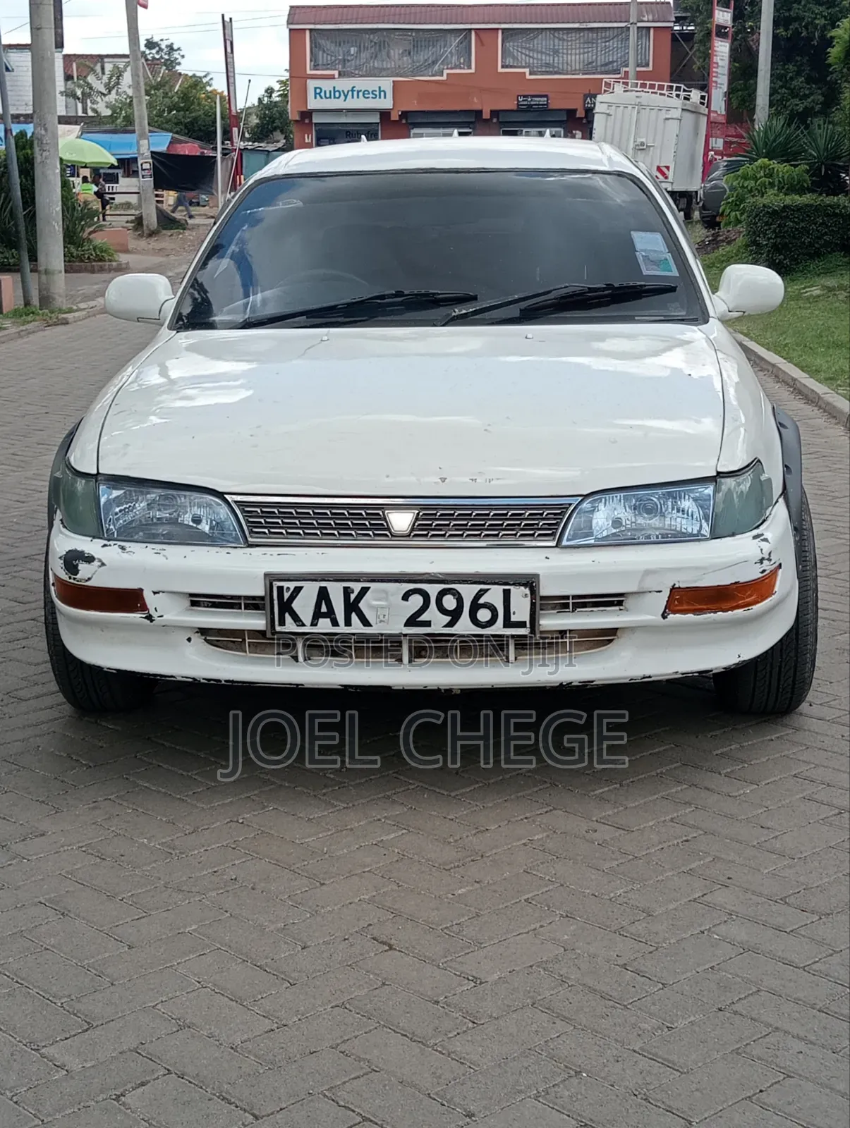 Toyota Corolla 1997 White