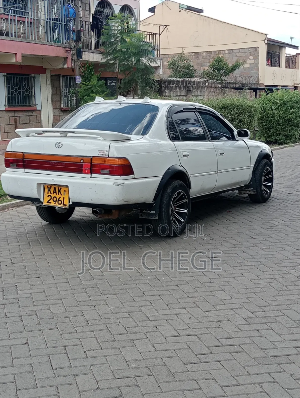 Toyota Corolla 1997 White
