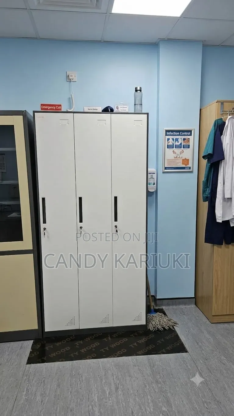 Doctors Changing Room Lockers