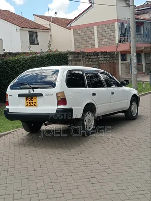 Toyota Corolla 2002 White