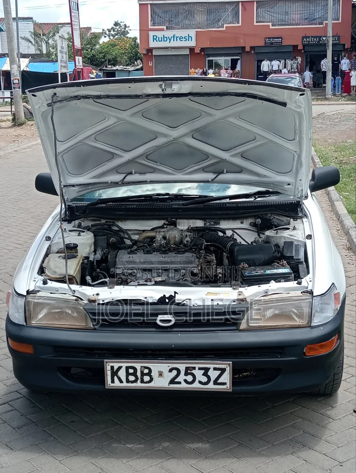 Toyota Corolla 2002 White