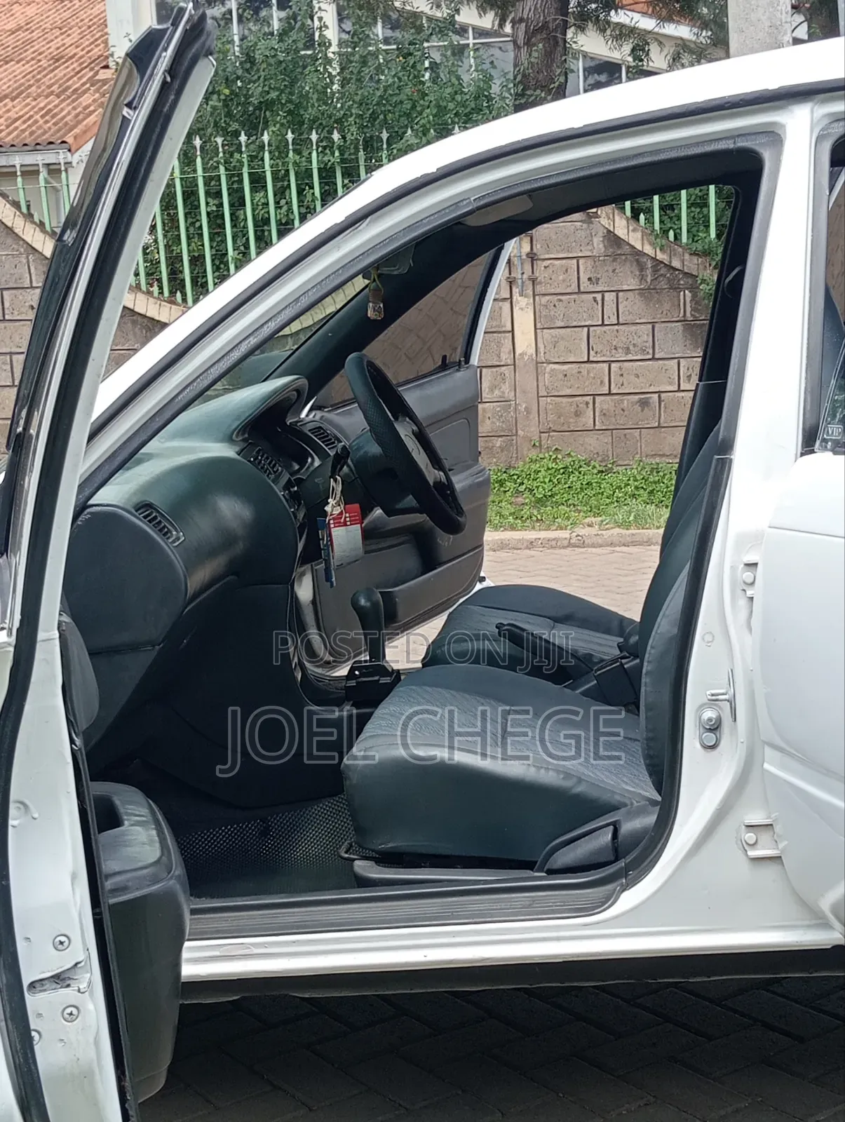 Toyota Corolla 2002 White