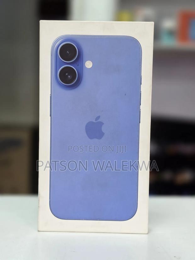 New Apple iPhone 16 128 GB Blue - thumbnail 2
