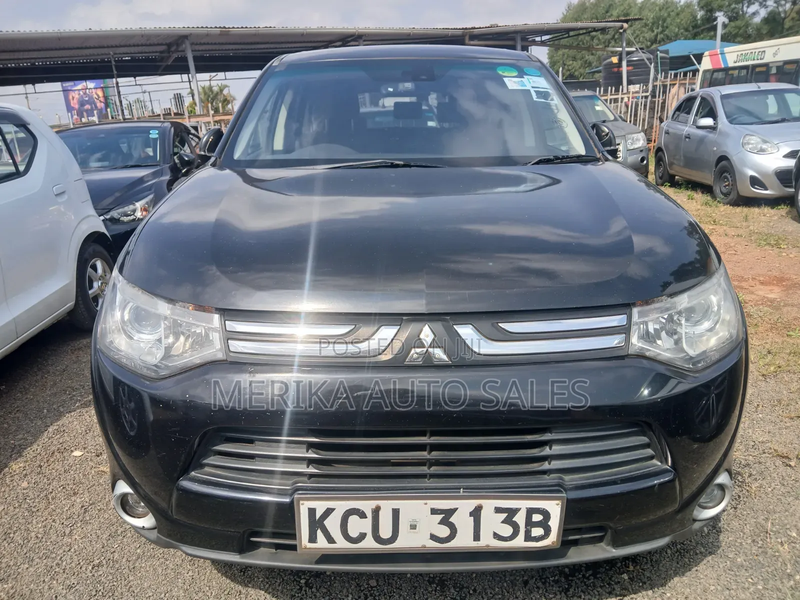 Mitsubishi Outlander 2013 Black