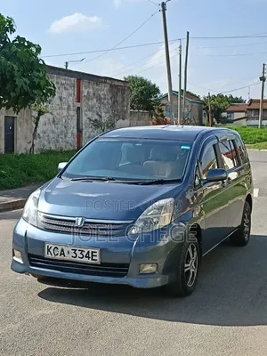 Toyota ISIS 2008 Gray