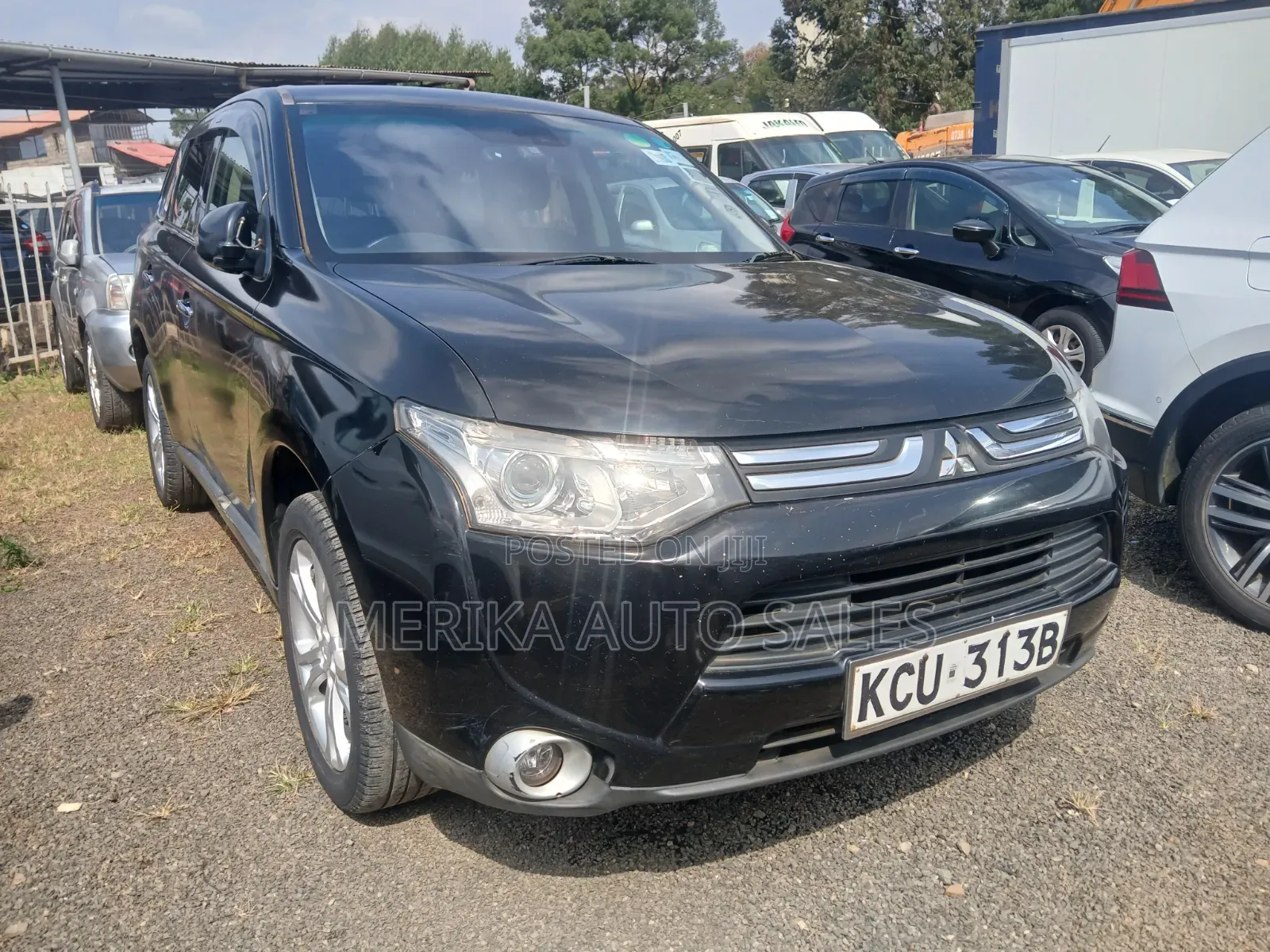 Mitsubishi Outlander 2013 Black