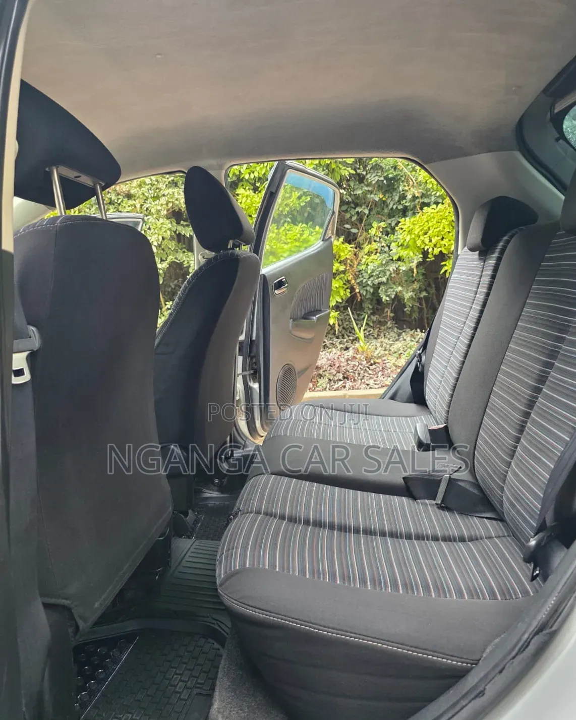Mazda Demio 2012 Silver