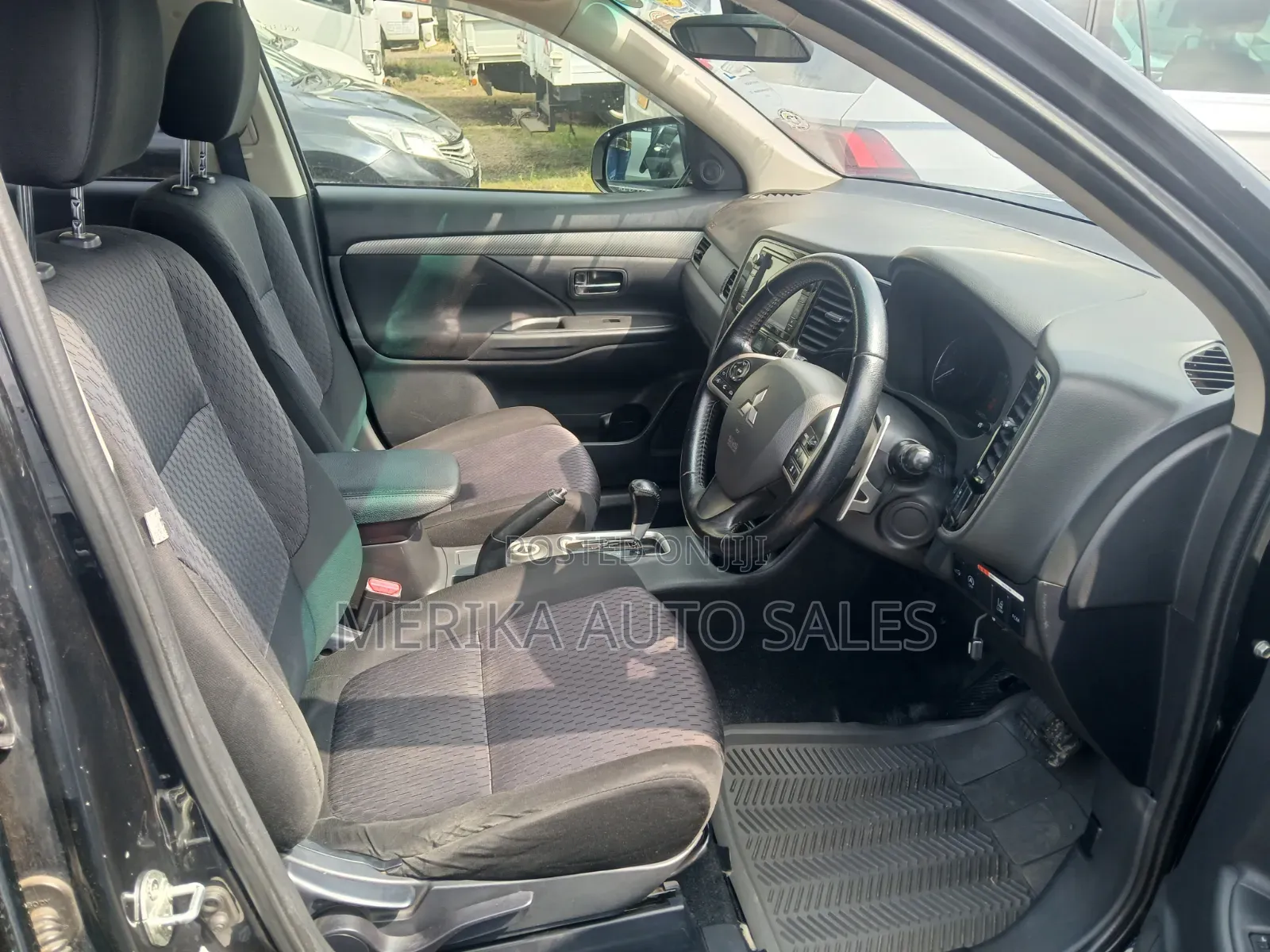 Mitsubishi Outlander 2013 Black