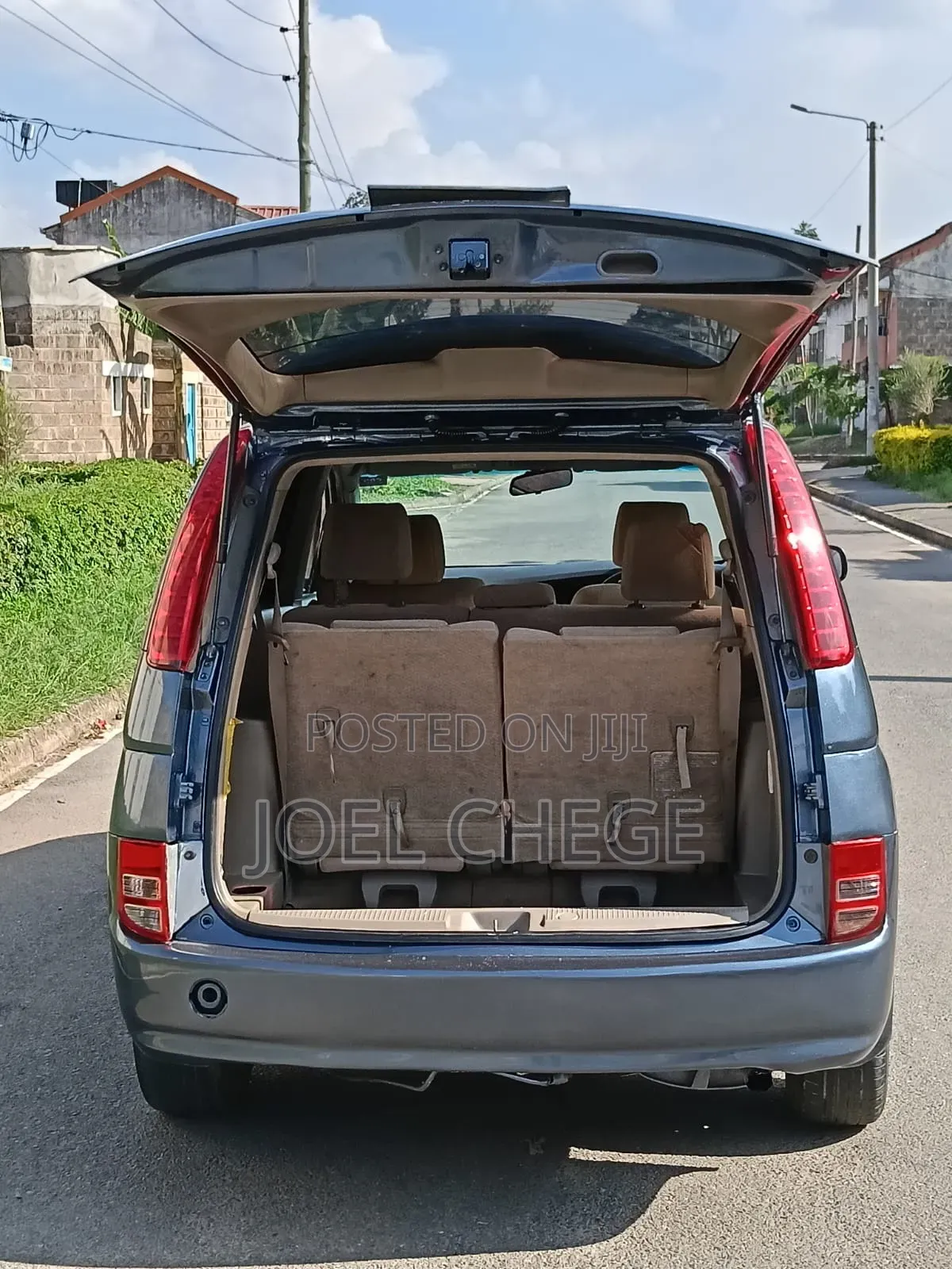 Toyota ISIS 2008 Gray