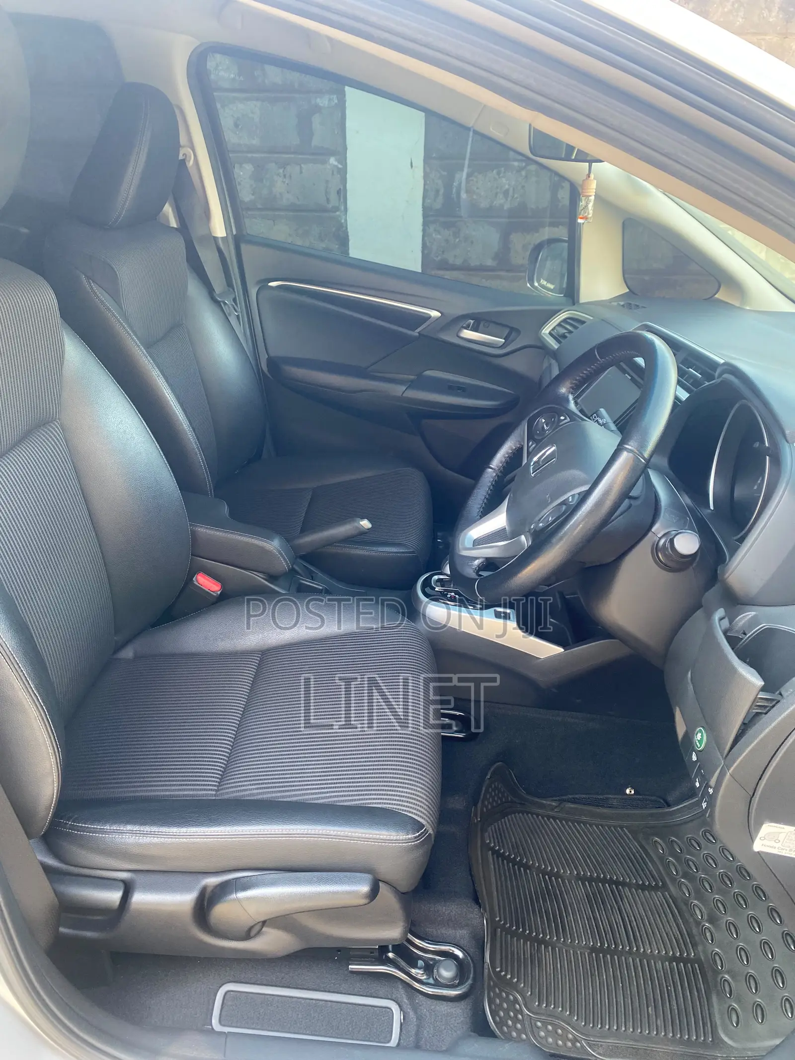 Honda Fit EX 2018 Silver
