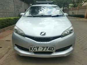 Toyota Wish 2013 Silver