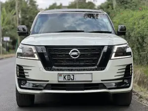 Nissan Patrol 2015 White
