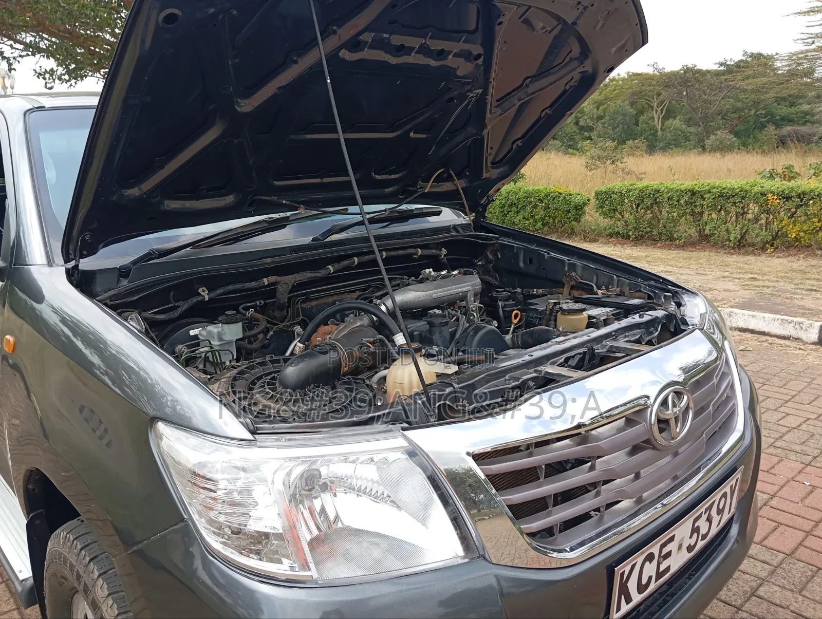 Toyota Hilux 2015 Gray