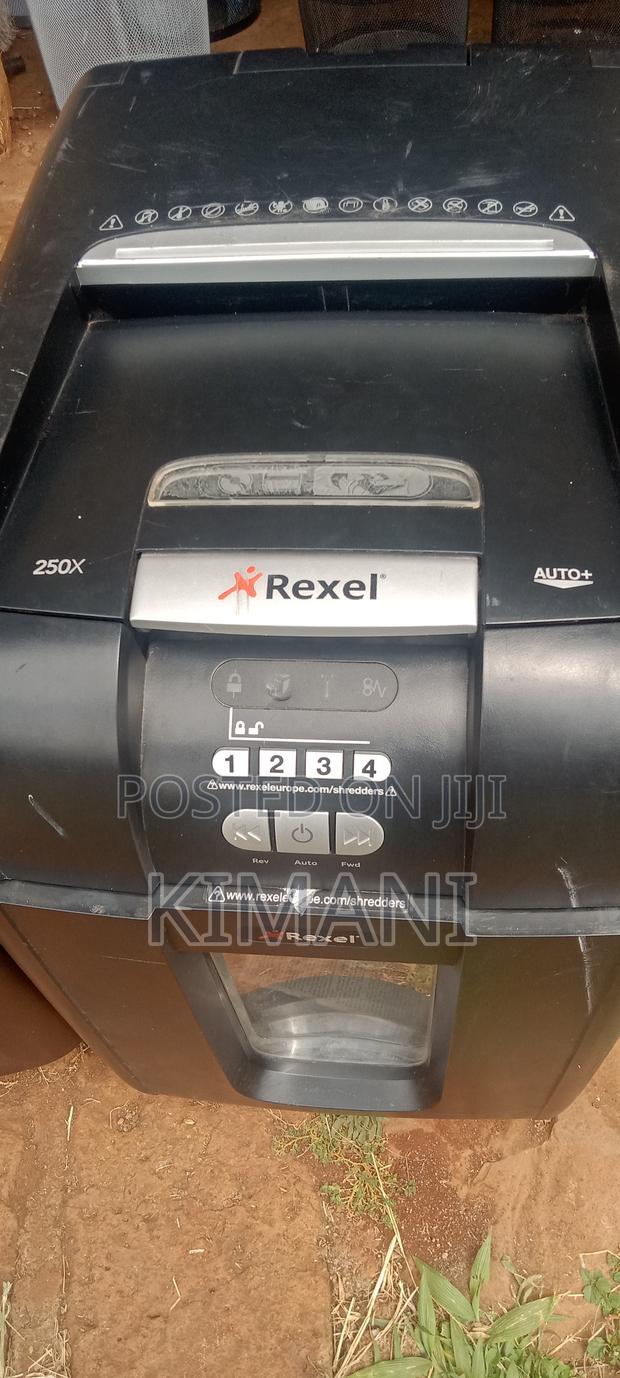 Rexel 250x Auto+ Paper Shredder - thumbnail 2